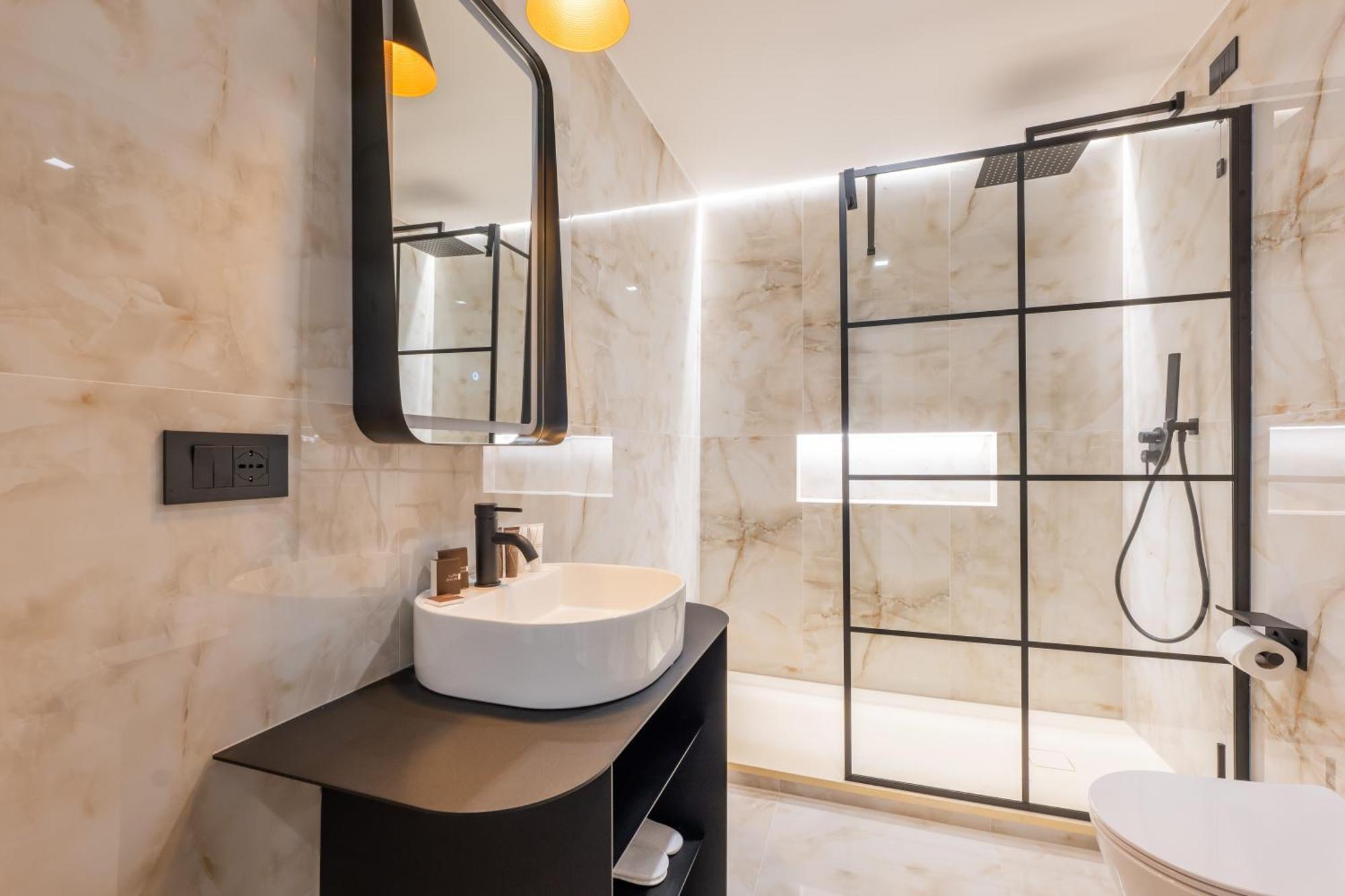 Maria Cristina Boutique Rooms ตรีเอสเต ภายนอก รูปภาพ