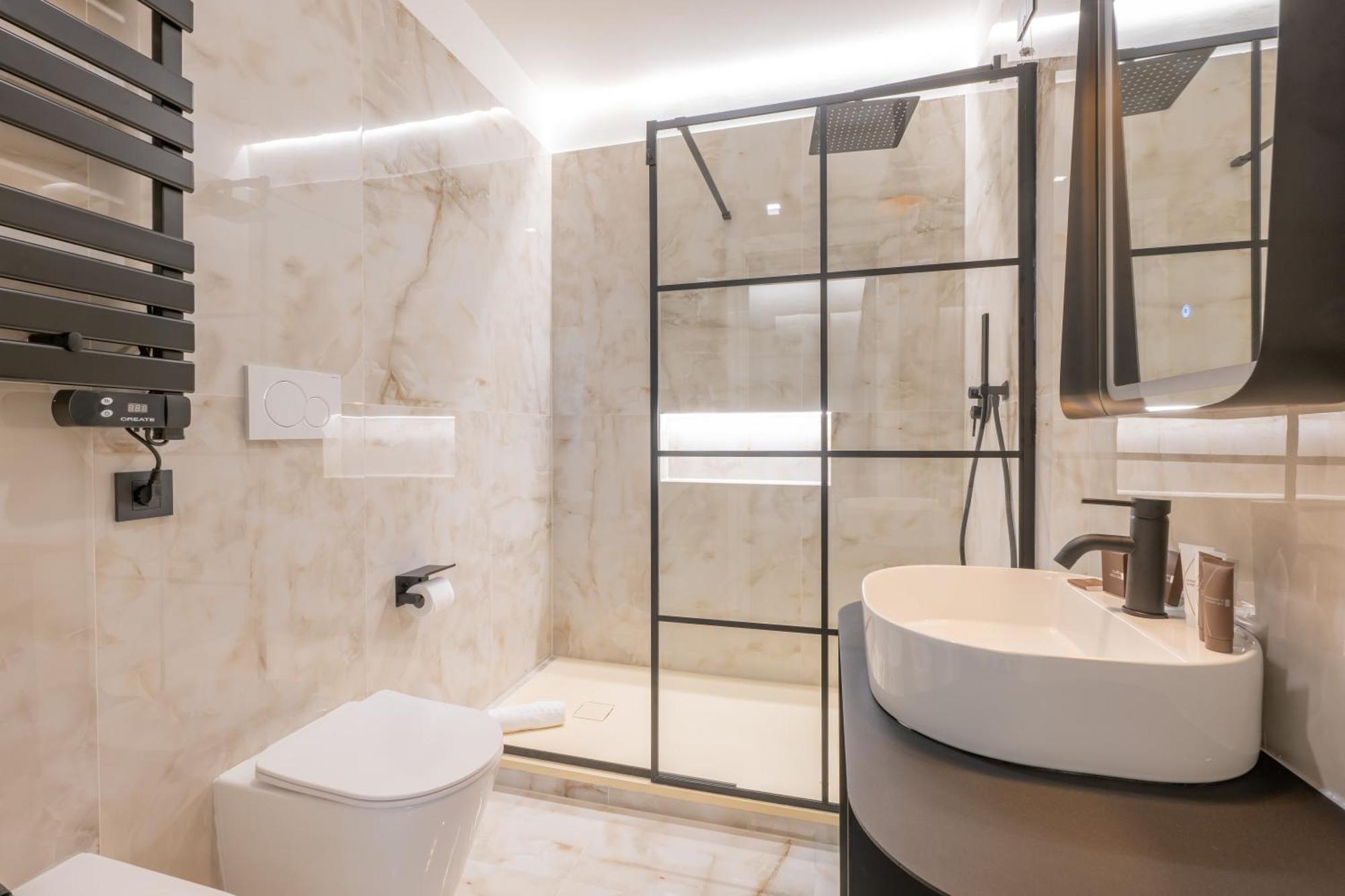 Maria Cristina Boutique Rooms ตรีเอสเต ภายนอก รูปภาพ