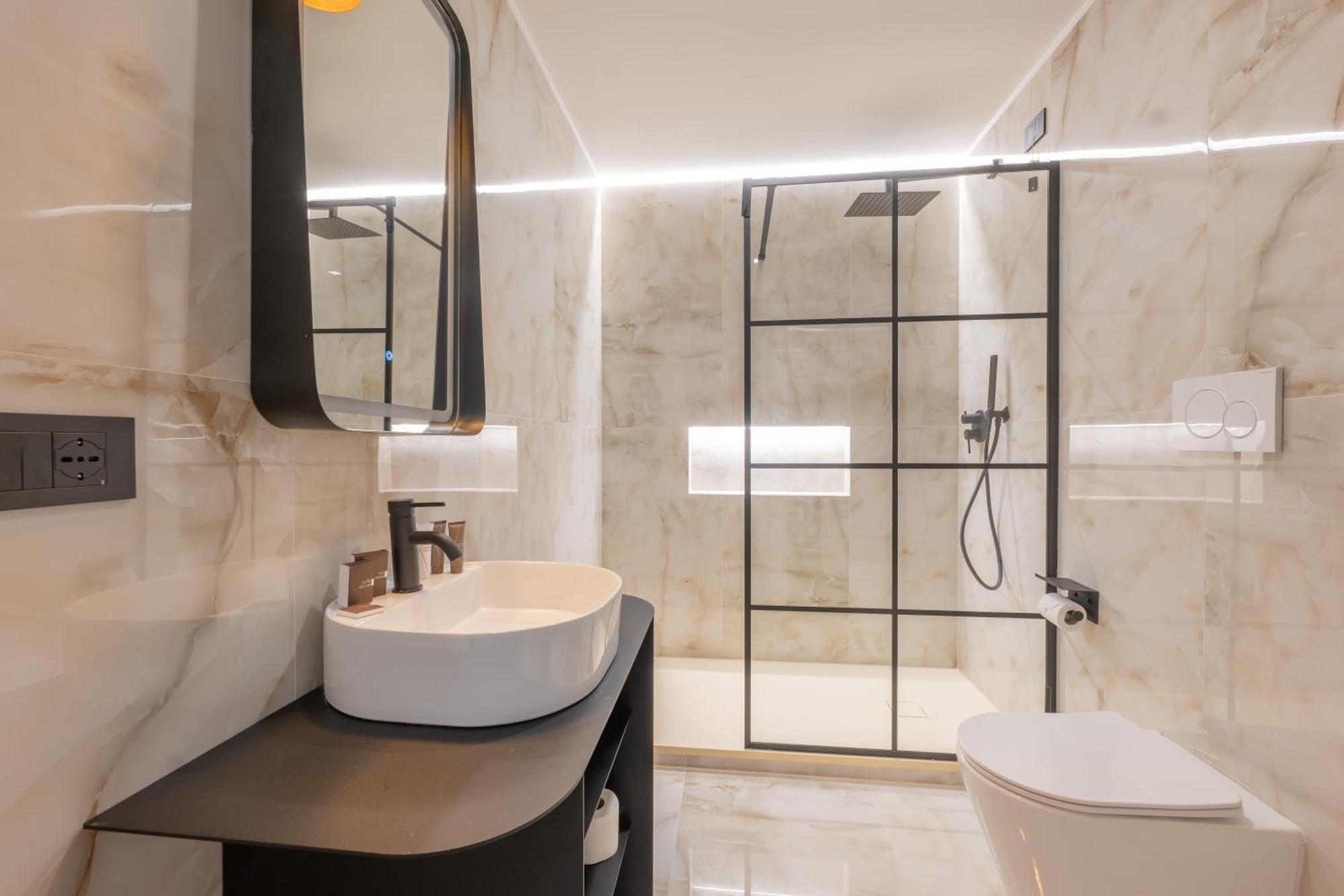 Maria Cristina Boutique Rooms ตรีเอสเต ภายนอก รูปภาพ